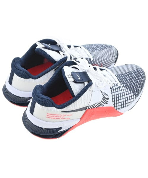 NIKE รองเท้าผ้าใบ
