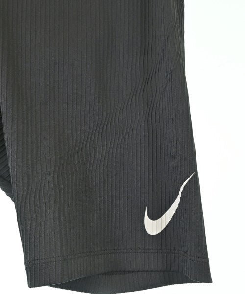 NIKE กางเกงขาสั้น