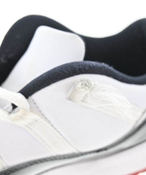 NIKE รองเท้าผ้าใบ