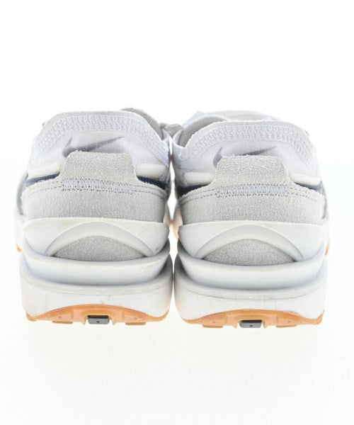 NIKE รองเท้าผ้าใบ