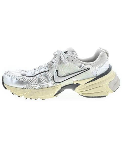 NIKE รองเท้าผ้าใบ