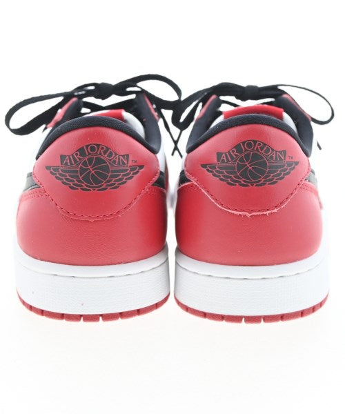 NIKE รองเท้าผ้าใบ
