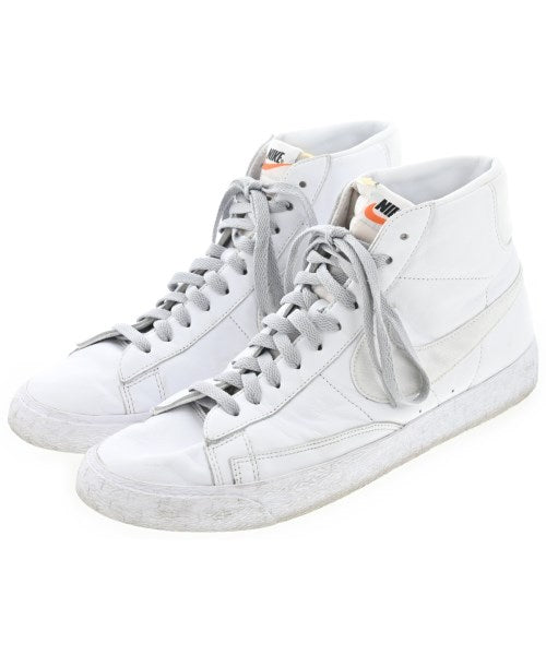 NIKE รองเท้าผ้าใบ