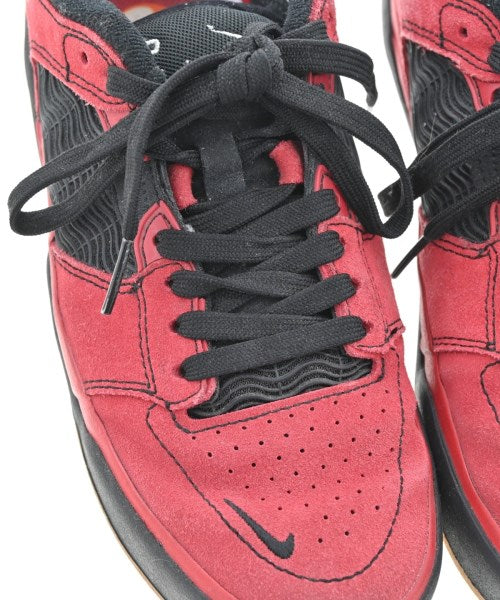 NIKE รองเท้าผ้าใบ