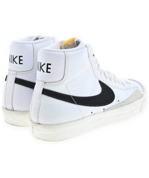 NIKE รองเท้าผ้าใบ