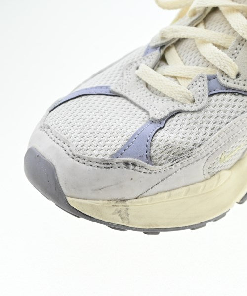 NIKE รองเท้าผ้าใบ