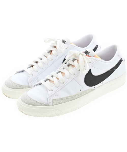 NIKE รองเท้าผ้าใบ