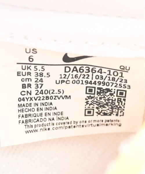 NIKE รองเท้าผ้าใบ