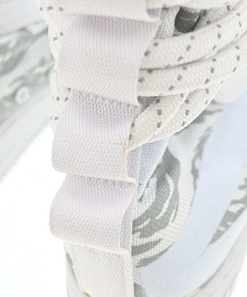 NIKE รองเท้าผ้าใบ