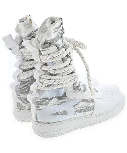 NIKE รองเท้าผ้าใบ