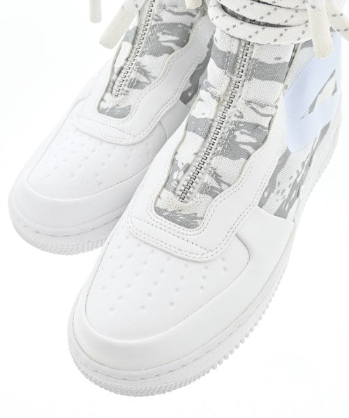 NIKE รองเท้าผ้าใบ