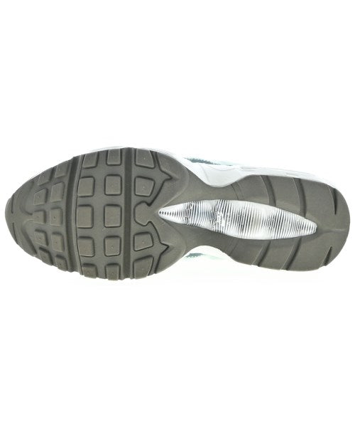 NIKE รองเท้าผ้าใบ