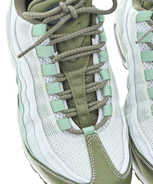 NIKE รองเท้าผ้าใบ