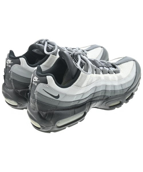 NIKE รองเท้าผ้าใบ