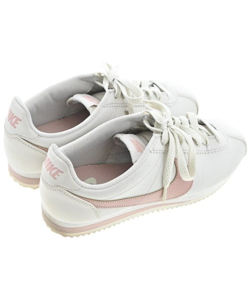 NIKE รองเท้าผ้าใบ
