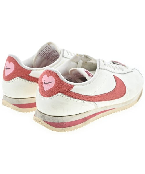 NIKE รองเท้าผ้าใบ