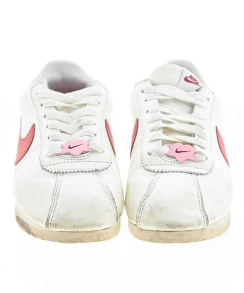 NIKE รองเท้าผ้าใบ