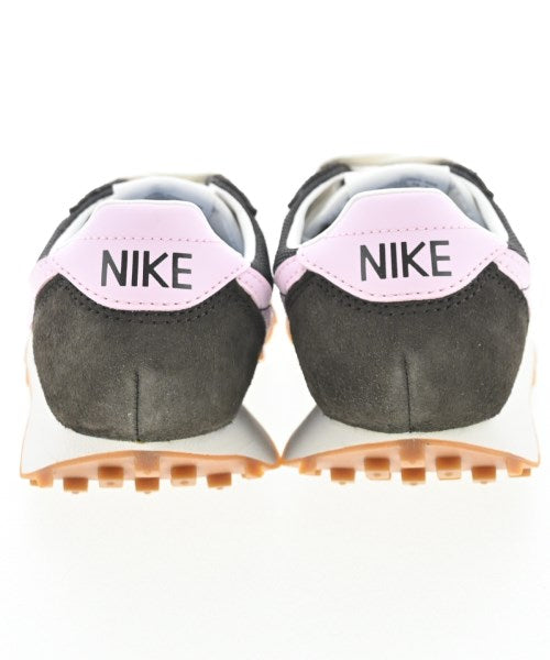 NIKE รองเท้าผ้าใบ