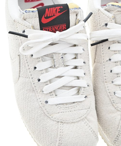 NIKE รองเท้าผ้าใบ