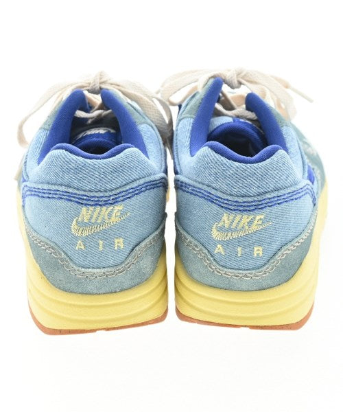 NIKE รองเท้าผ้าใบ