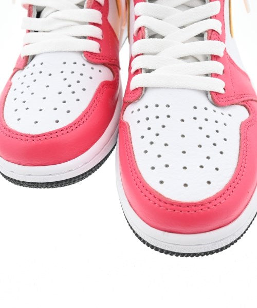NIKE รองเท้าผ้าใบ