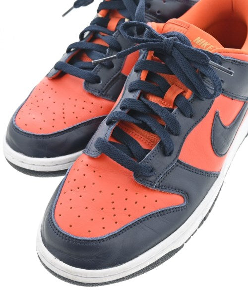NIKE รองเท้าผ้าใบ