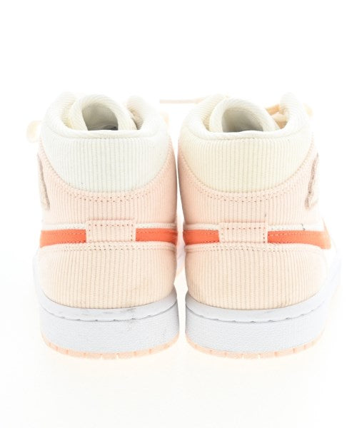 NIKE รองเท้าผ้าใบ