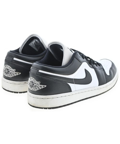 NIKE รองเท้าผ้าใบ