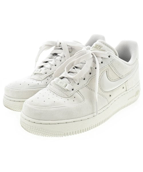 NIKE รองเท้าผ้าใบ