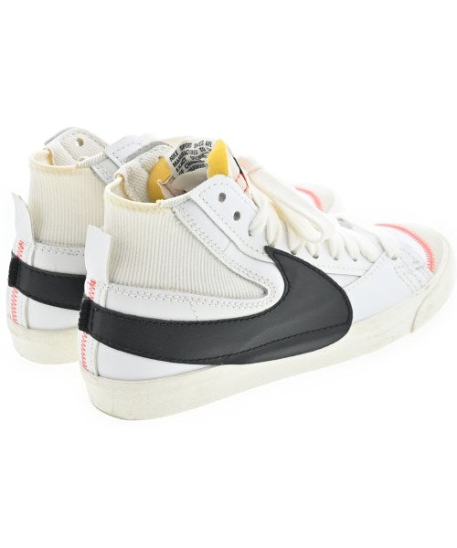 NIKE รองเท้าผ้าใบ