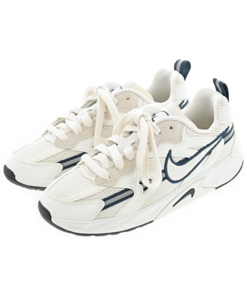 NIKE รองเท้าผ้าใบ