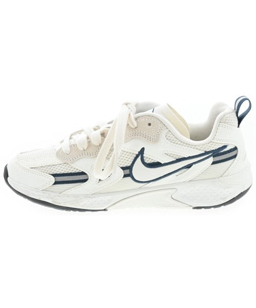 NIKE รองเท้าผ้าใบ