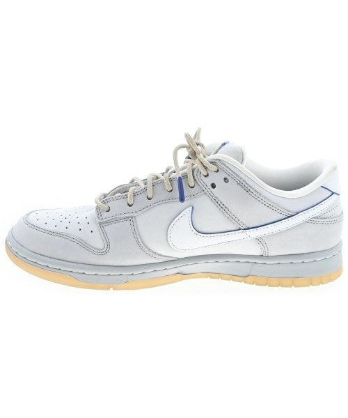NIKE รองเท้าผ้าใบ