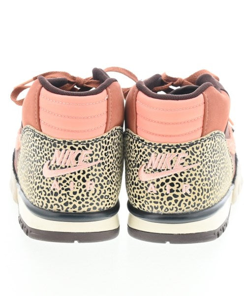 NIKE รองเท้าผ้าใบ