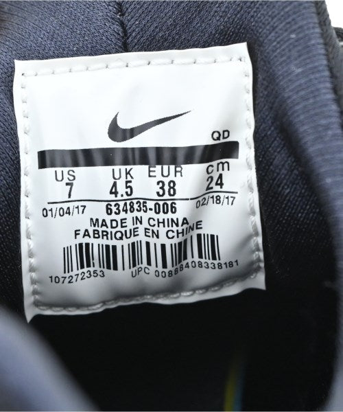 NIKE รองเท้าผ้าใบ