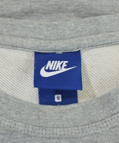 NIKE เสื้อสเวตเตอร์