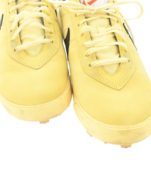 NIKE รองเท้าผ้าใบ