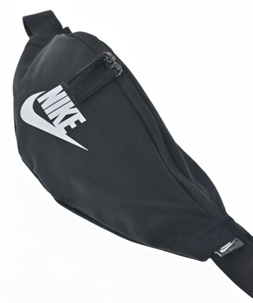 NIKE กระเป๋าสะพาย