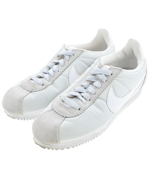NIKE รองเท้าผ้าใบ
