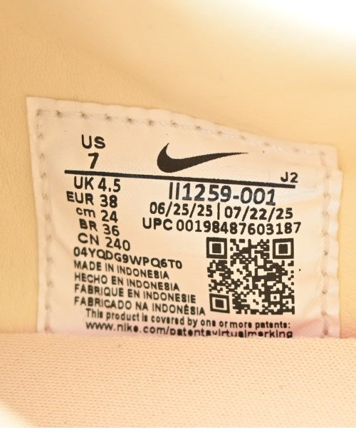 NIKE รองเท้าผ้าใบ
