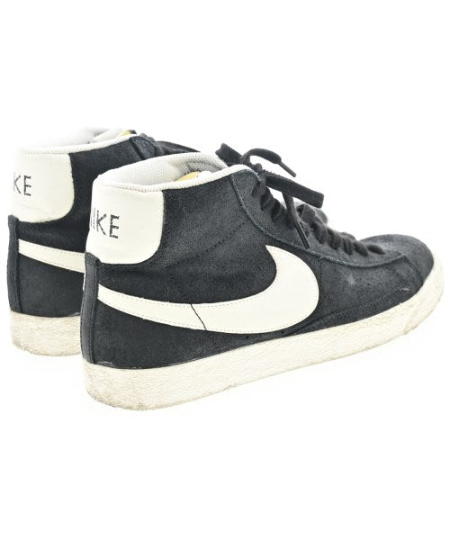 NIKE รองเท้าผ้าใบ