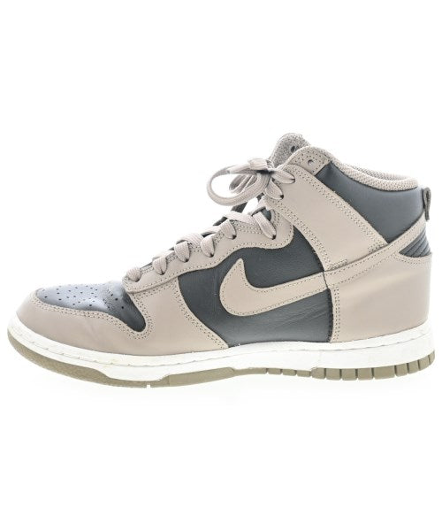 NIKE รองเท้าผ้าใบ