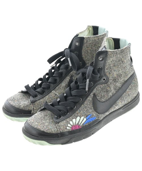 NIKE รองเท้าผ้าใบ