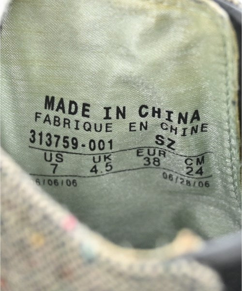 NIKE รองเท้าผ้าใบ