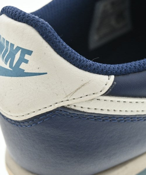 NIKE รองเท้าผ้าใบ