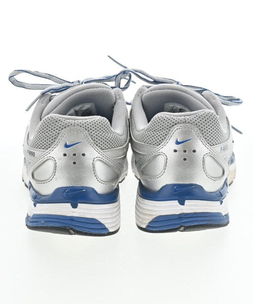 NIKE รองเท้าผ้าใบ