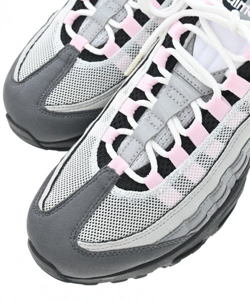 NIKE รองเท้าผ้าใบ
