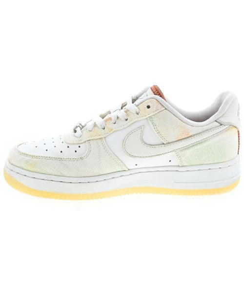 NIKE รองเท้าผ้าใบ
