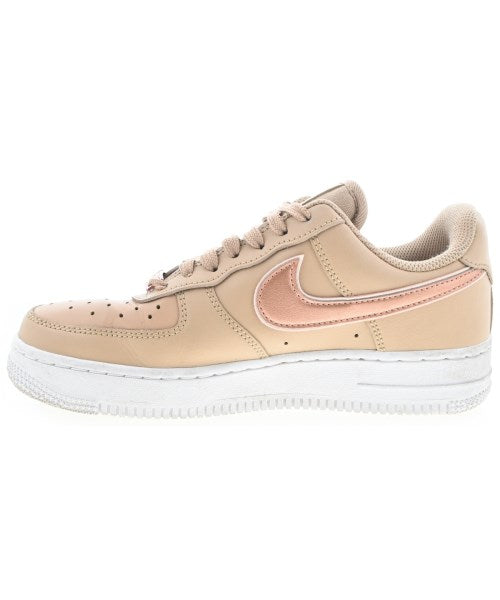 NIKE รองเท้าผ้าใบ