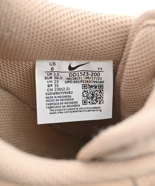 NIKE รองเท้าผ้าใบ